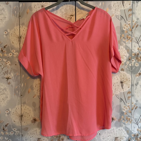 Pink Rose Women’s Top - Picture 1 of 5